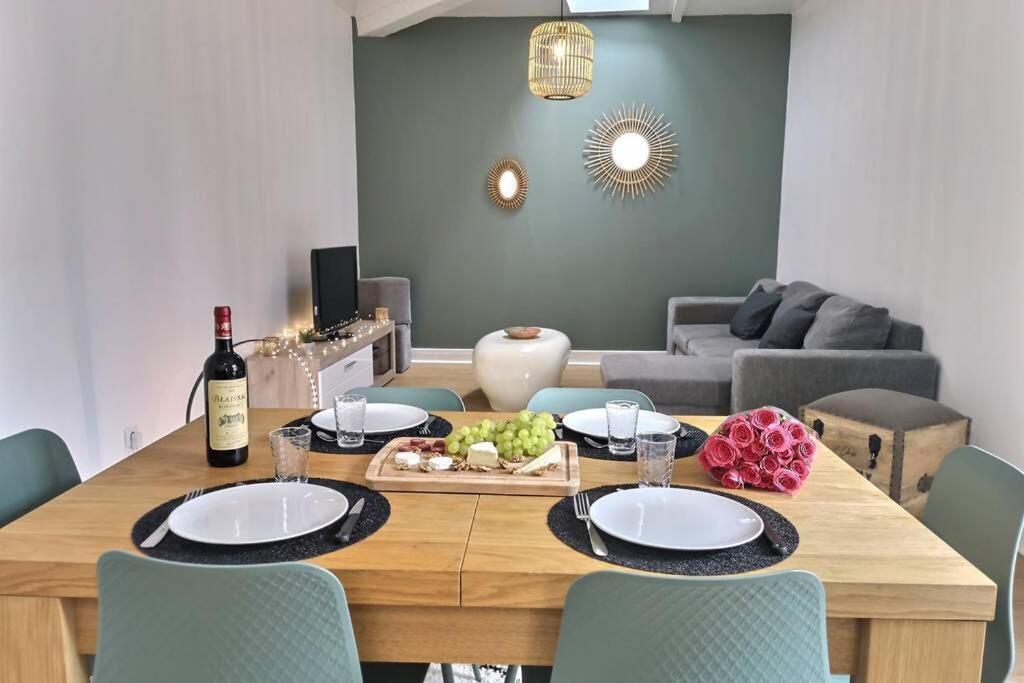 Le Beau Lieu # Hyper Centre # Proche Des Quais Apartamento Cognac Exterior foto